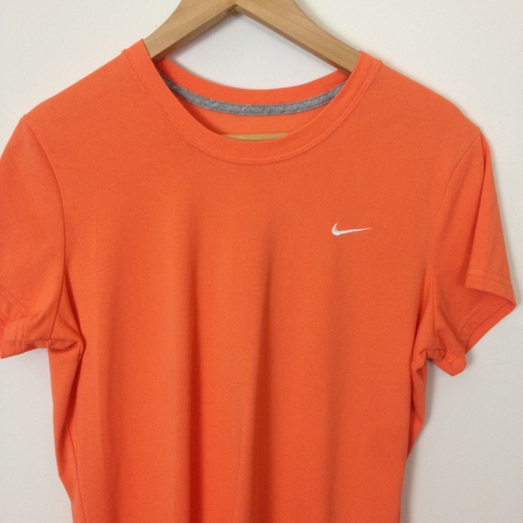 orange nike shirt women's